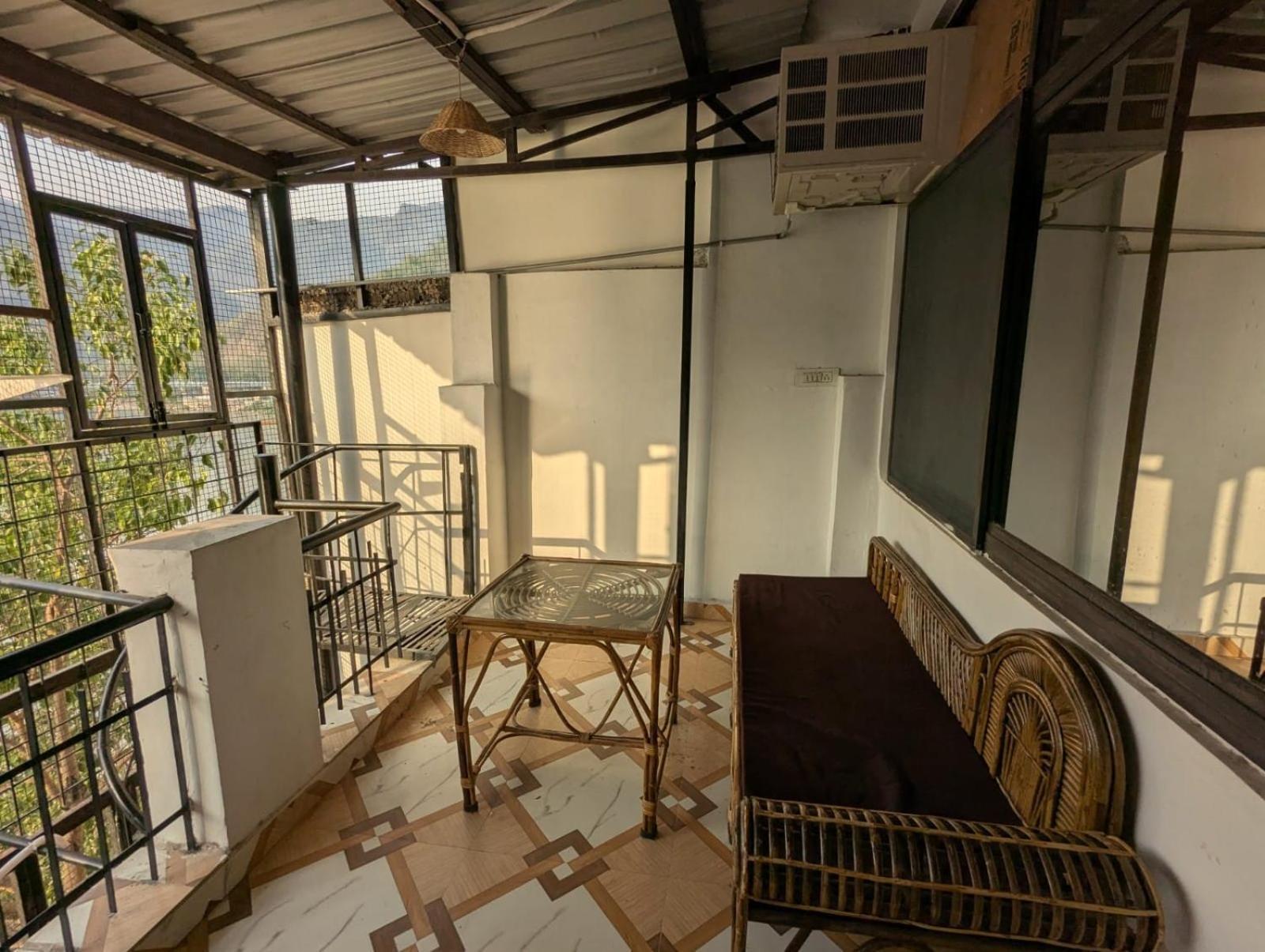 Yes Retreat Rishikesh Hotel Exterior photo
